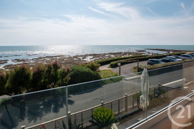 maison à vendre - 7 pièces - 187.0 m2 - BRETIGNOLLES SUR MER - 85 - PAYS-DE-LOIRE - Century 21 Bleu Marine